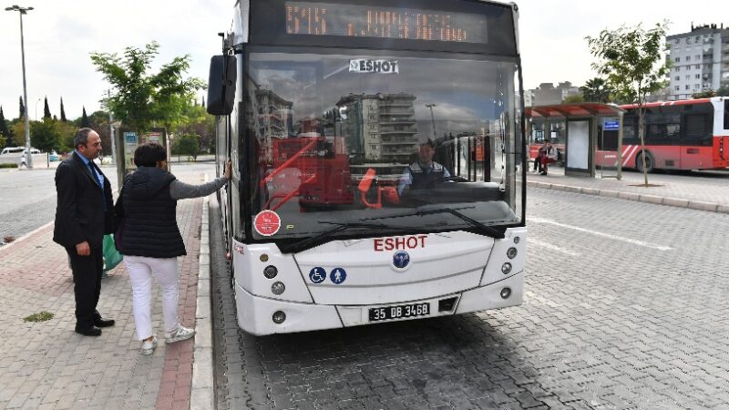 İzmir ESHOT'un 290 numaralı otobüsü Bostanlı İskele - Tınaztepe arasında
