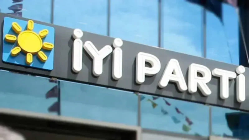 İYİ Parti'de başkanlık divanı belli oldu. Ümit Özlale, Uğur Poyraz,