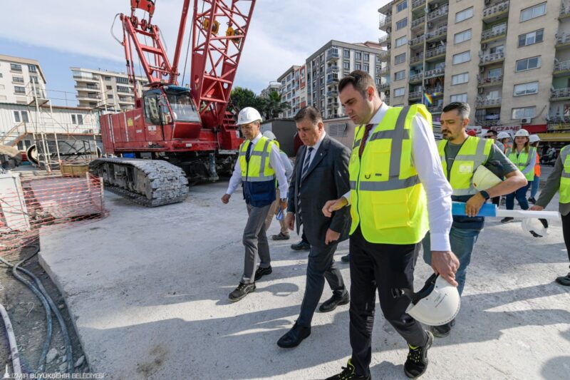 
İzmir Büyükşehir Belediye Başkanı Dr. Cemil Tugay, 4 tünel açma