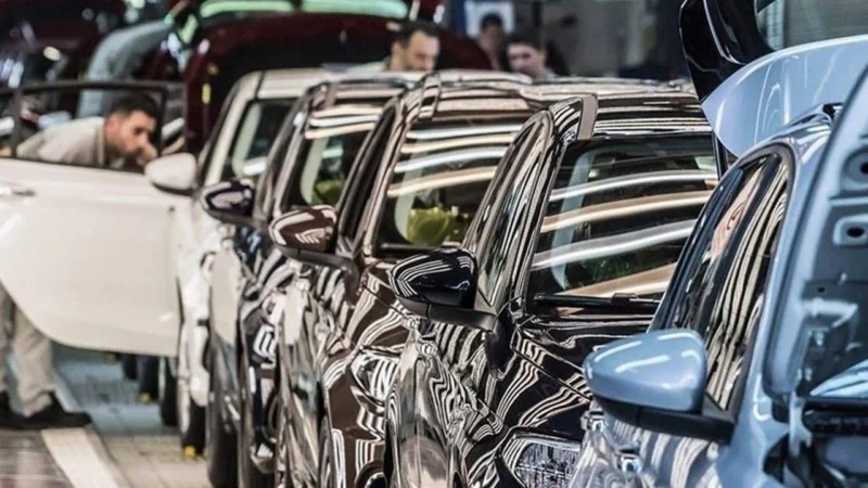 Türkiye genelinde otomotiv satışları nisanda 2023'ün aynı dönemine göre yüzde