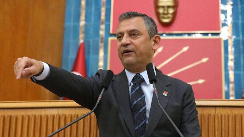 CHP Genel Başkanı Özgür Özel, staj ve çıraklık sigortası mağdurlarının