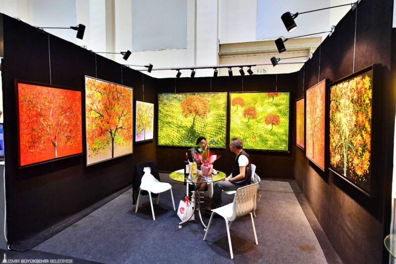 Fuarlar kenti İzmir’de bu yıl ilk kez düzenlenen İzmir Sanat