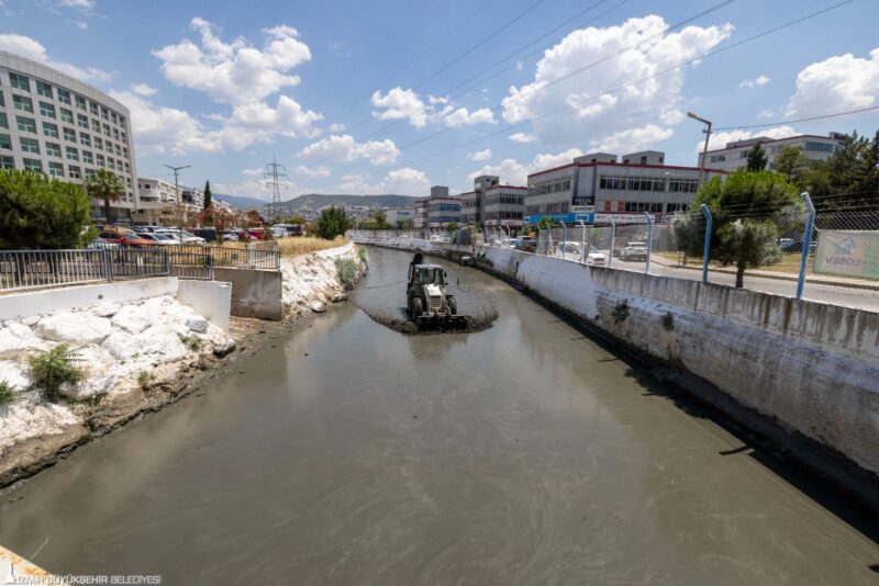 İzmir Büyükşehir Belediyesi İZSU Genel Müdürlüğü, sıcaklıkların artmasıyla birlikte kent