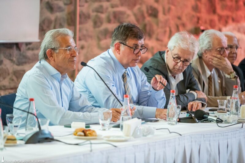 İzmir Büyükşehir Belediye Başkanı Dr. Cemil Tugay, İzmir Ekonomik Kalkınma