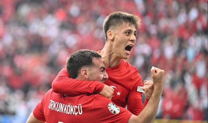 A Milli Futbol Takımı'mız bu akşam saat 22.00'da Çekya ile