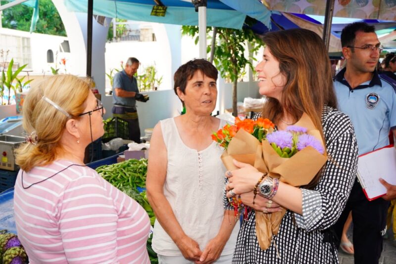 Çeşme Belediye Başkanı Lal Denizli, Alaçatı Çarşı ve Alaçatı Pazar