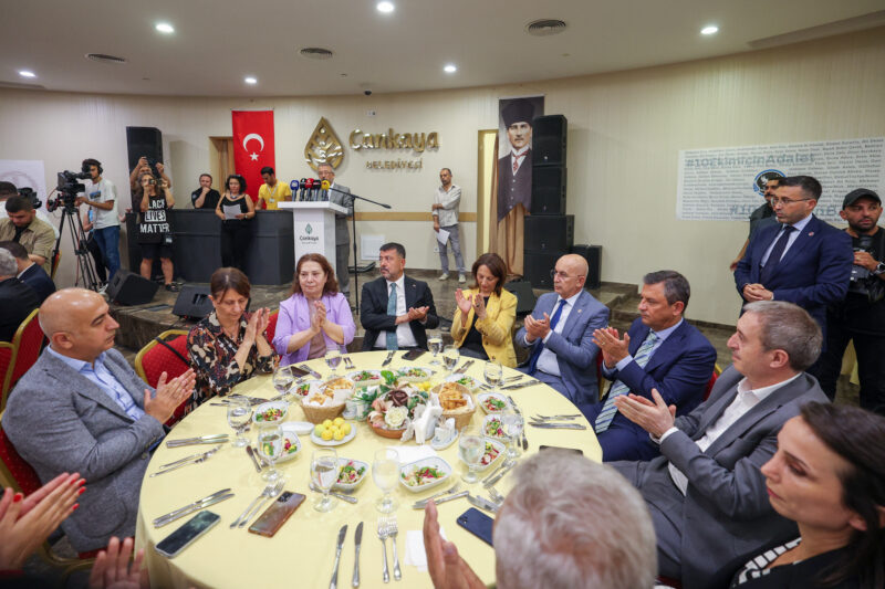 Cumhuriyet Halk Partisi Genel Başkanı Özgür Özel, 10 Ekim Barış
