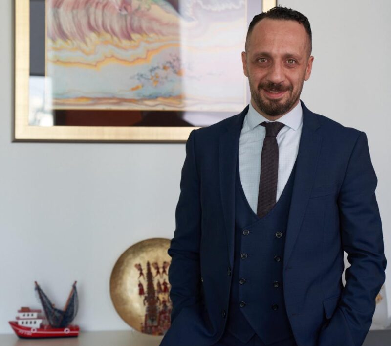 e-Fatura hizmetlerine geçişe sayılı günler kaldı. 2022’de yayımlanan Vergi Usul