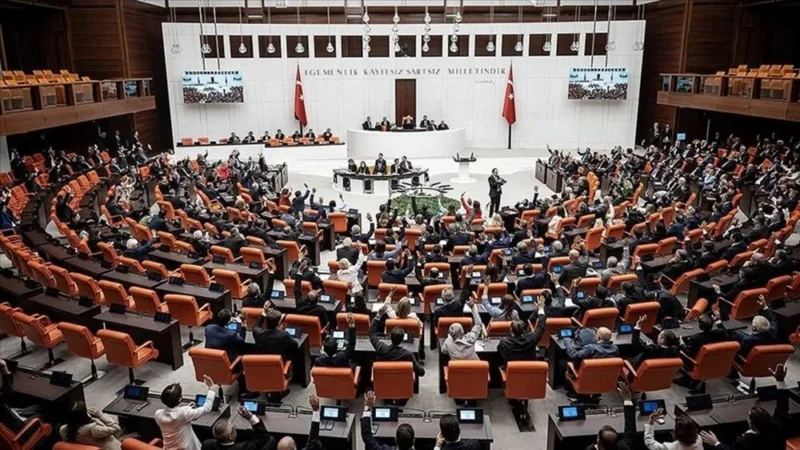 TBMM Genel Kurulunda, Türk Silahlı Kuvvetleri (TSK) personeline ilişkin kanun