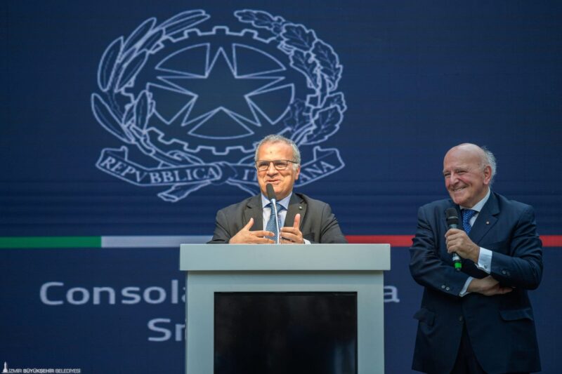 İzmir Büyükşehir Belediye Başkanı Dr. Cemil Tugay,  İtalya’nın İzmir