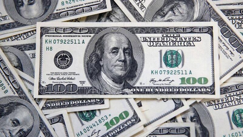 Dolar/TL, dün satıcılı bir seyir izleyerek günü önceki kapanışının yüzde