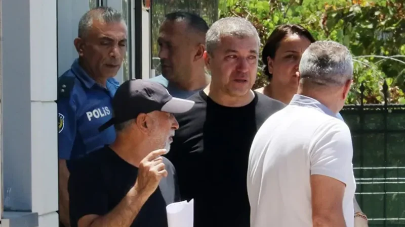 Halk TV programcısı, gazeteci İsmail Küçükkaya'nın annesi, denizde geçirdiği kalp