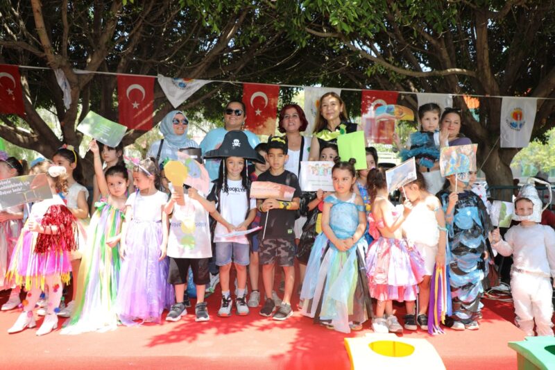 Toprak, su ve atmosfer korunsun, Adana, Türkiye ve Dünya temiz