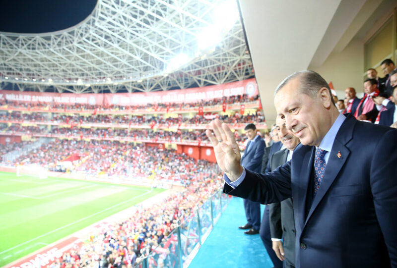 Cumhurbaşkanı Recep Tayyip Erdoğan, Berlin'de Millilerimizin çeyrek finalde Hollanda ile
