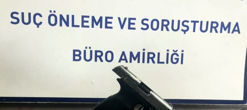 
Çanakkale'nin Gelibolu ilçesinde Emniyet Müdürlüğü ekipleri, rutin uygulamalar kapsamında gerçekleştirdikleri