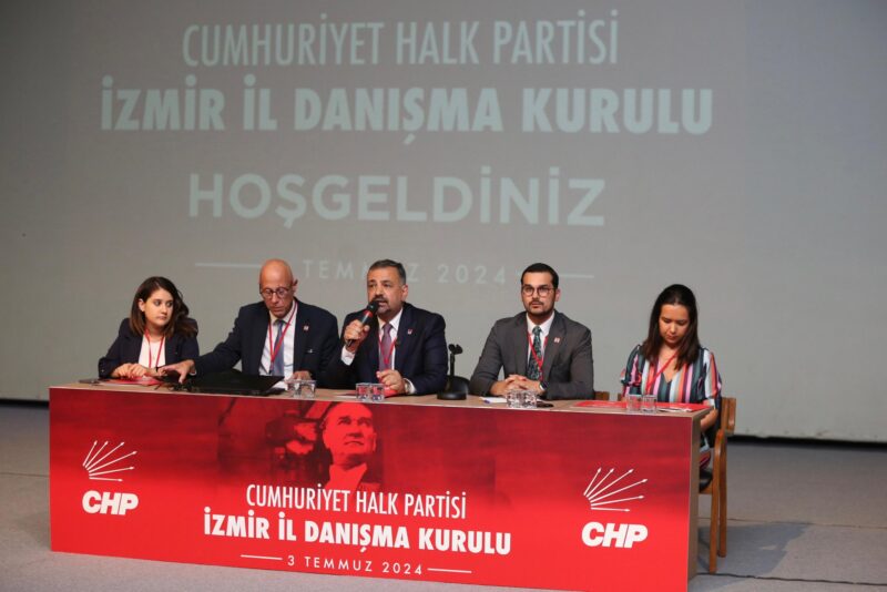 CHP İl Danışma Kurulu'nun basına açık bölümünde İl Başkanı Aslanoğlu