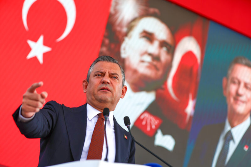 Cumhuriyet Halk Partisi Genel Başkanı Özgür Özel, Ankara Anıtpark’ta düzenlenen