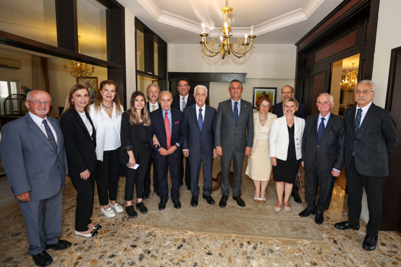 Cumhuriyet Halk Partisi Genel Başkanı Özgür Özel, Cumhurbaşkanı Recep Tayyip