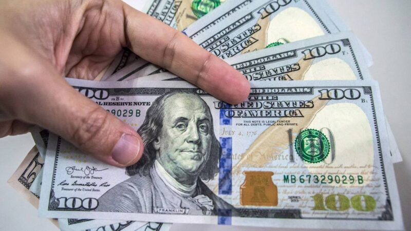 Döviz kurlarındaki yüksek seyir devam ediyor. Dolar gün içerisinde 33.1510