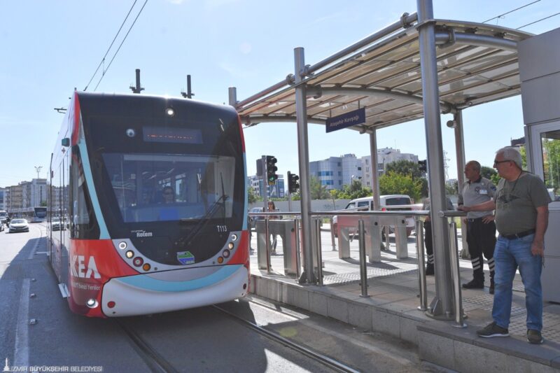 İzmir Büyükşehir Belediye Başkanı Dr. Cemil Tugay’ın 180 günlük Hızlı