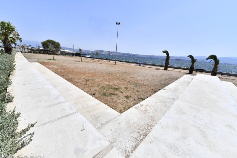 İzmir Büyükşehir Belediye Başkanı Dr. Cemil Tugay’ın kentteki yaşam konforunu