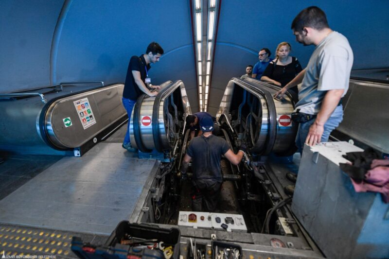 İzmir Büyükşehir Belediyesi İzmir Metro AŞ, Evka-3-Narlıdere Kaymakamlık arasında hizmet