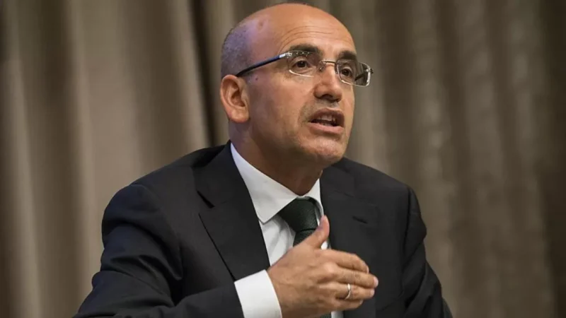 Şimşek, artan dış kaynak girişi, ters dolarizasyon ve azalan dış