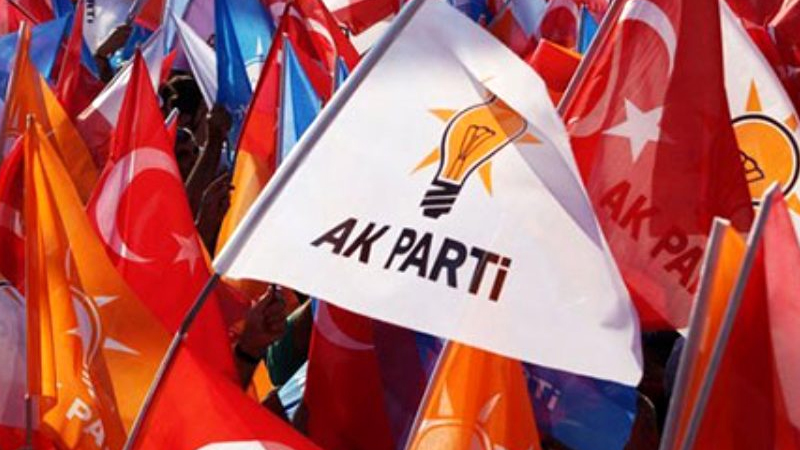 Çiğli, İzmir'in siyasi olarak en hareketli ve kozmopolitik ilçelerinin başında