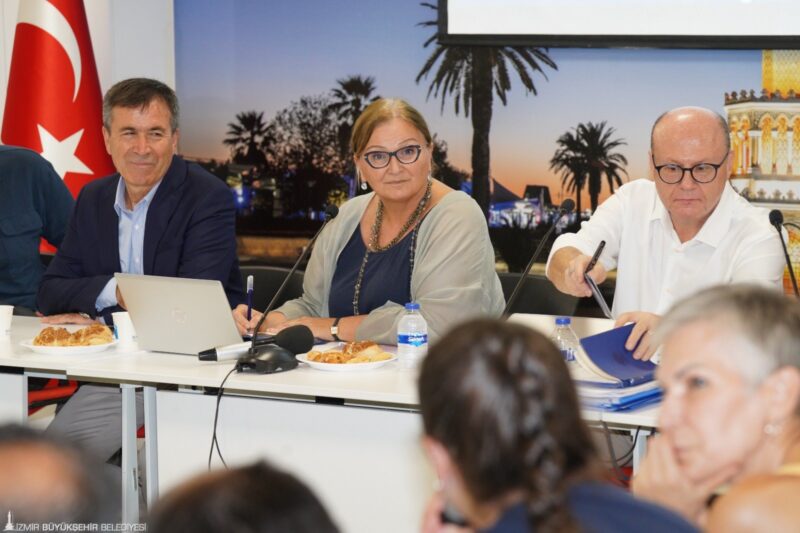 İzmir Büyükşehir Belediyesi, sokak hayvanlarına yönelik eylem planı hazırlıyor. ‘Sahipsiz