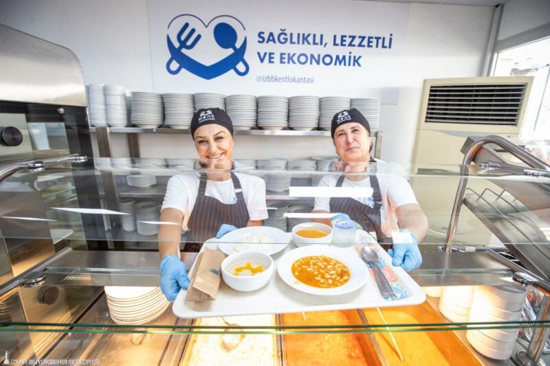 
İzmir Büyükşehir Belediye Başkanı Dr. Cemil Tugay’ın seçim döneminde verdiği