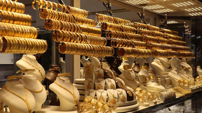 Maliye 9 büyükşehirdeki 707 kuyumcu dükkanına eş zamanlı denetim başlattı.