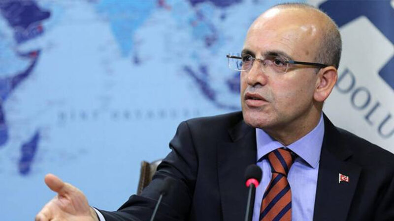 Hazine ve Maliye Bakanı Mehmet Şimşek, vergi düzenlemelerini içeren kanunun