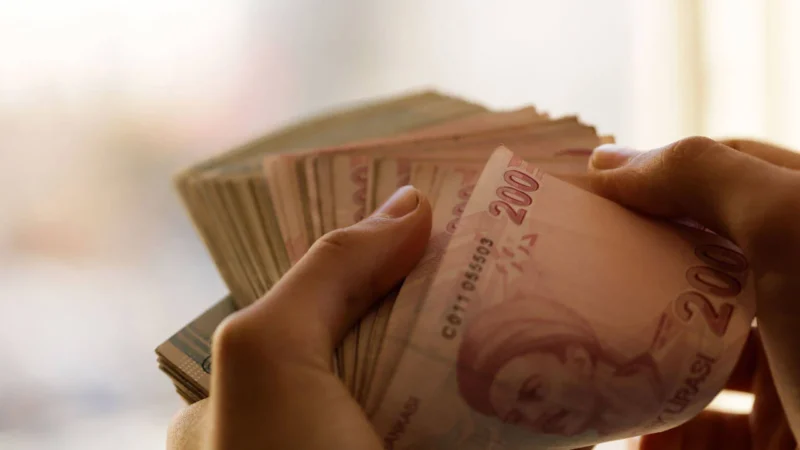 TÜİK'in yarın enflasyon verilerini açıklamasının ardından memur ve emeklinin maaşlarına