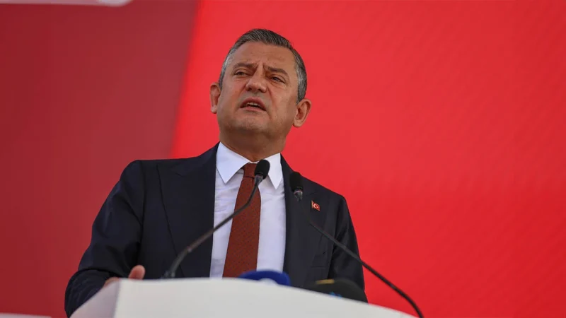 CHP Genel Başkanı Özgür Özel, katıldığı canlı yayında gündeme ilişkin