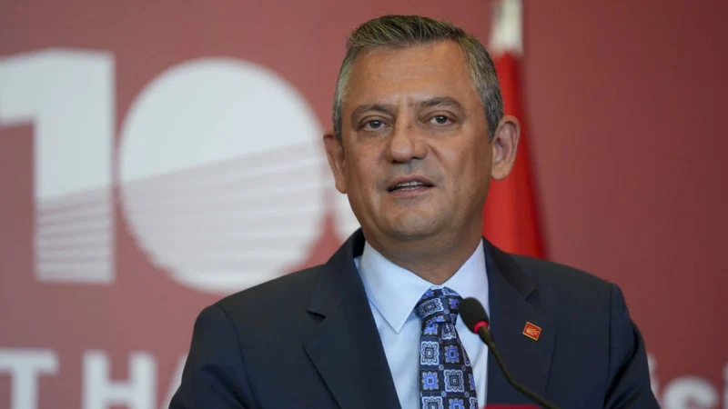CHP Genel Başkanı Özgür Özel, en düşük emekli aylığına yapılan