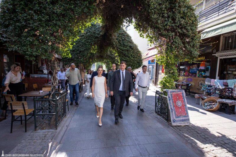 İzmir Büyükşehir Belediye Başkanı Dr. Cemil Tugay, koordinasyon toplantılarını Selçuk'ta