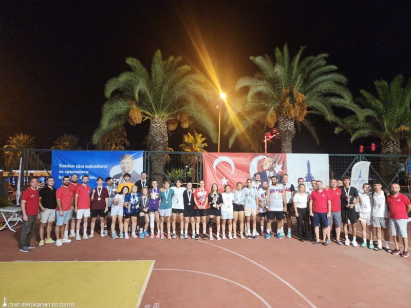 İzmir Büyükşehir Belediyesi tarafından düzenlenen kentteki en büyük sokak basketbolu
