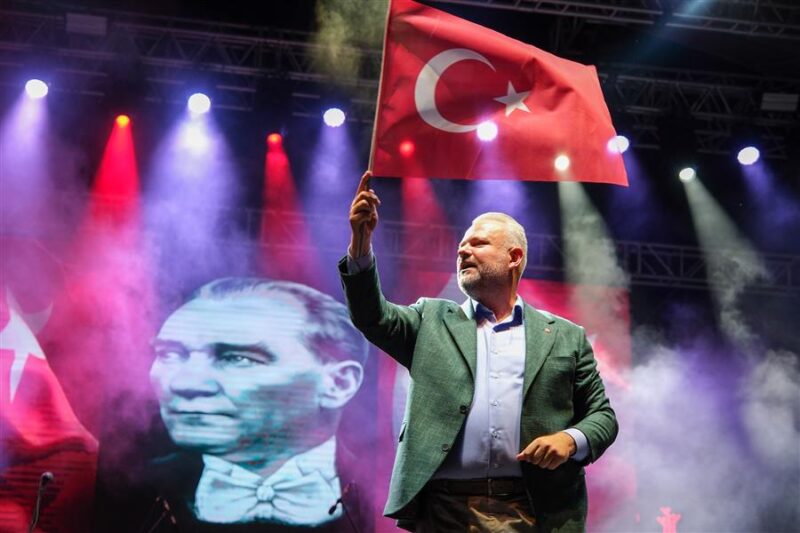Menemen Belediye Başkanı Aydın Pehlivan, 30 Ağustos Zafer Bayramı’nın 102.