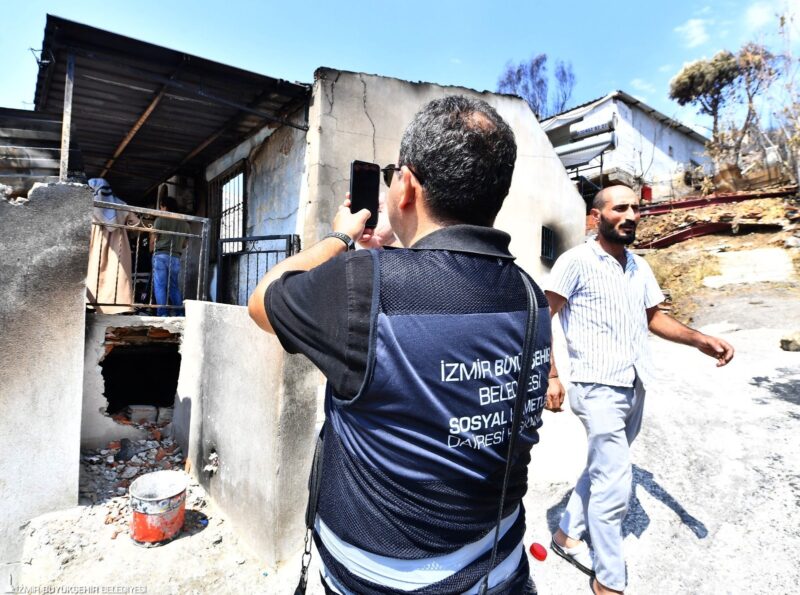 İzmir Büyükşehir Belediyesi, Yamanlar Dağı yangınının ardından 100 personelle 7