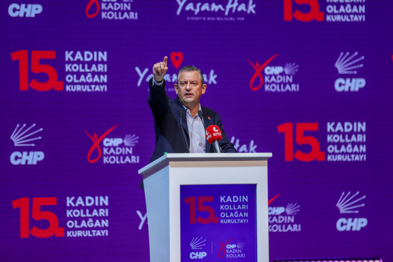 CHP Genel Başkanı Özgür Özel, 15’inci Kadın Kolları Olağan Kurultayı’nda