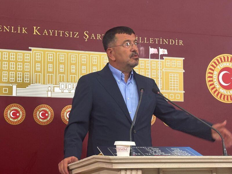 KOSGEB’ten depremzede esnaf ve işletmelere hâlâ ödeme yapılmadığını belirten CHP