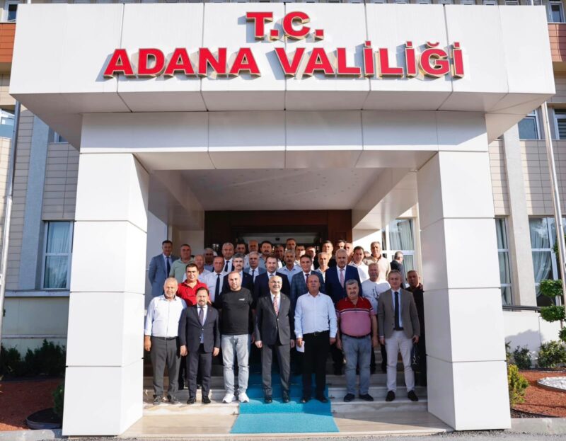 VALİ KÖŞGER SARIÇAMLI MUHTARLARLA BİR ARAYA GELDİ
Vali Sayın Yavuz Selim