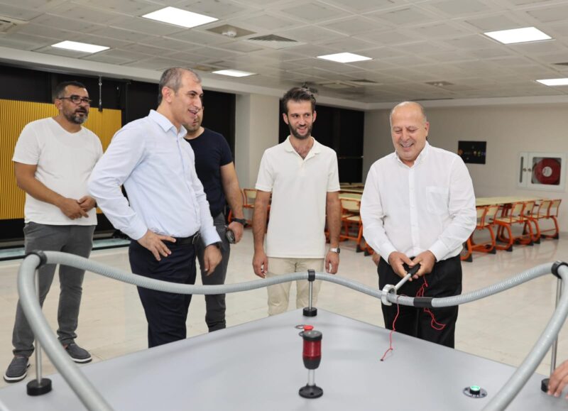 BAŞKAN DEMİRÇALI VE KAYMAKAM AKSU TESİSLERİ GEZDİ

Yüreğir Belediye Başkanı Ali