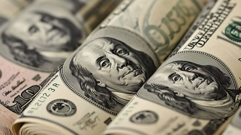 Bugün bankalararası piyasanın açılışında yüzde 0,2 artışla 33,2840 seviyesinde işlem
