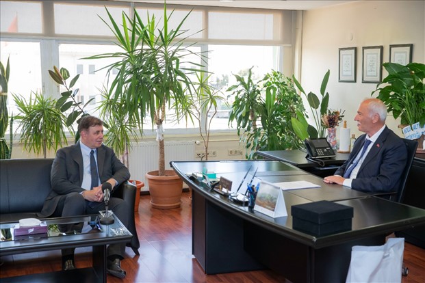 İzmir Büyükşehir Belediye Başkanı Dr. Cemil Tugay, Tariş Zeytin ve