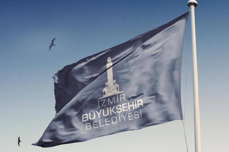 “İzmir Büyükşehir Belediyesi’nde görevli bazı kamu personelinin sendikal haklarını savunduğu,
