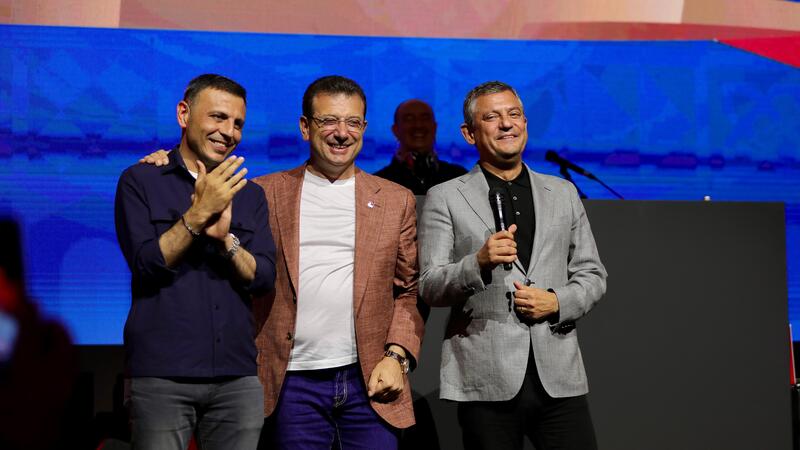 Cumhuriyet Halk Partisi Genel Başkanı Özgür Özel, Türkiye’nin hem Olimpiyatlara