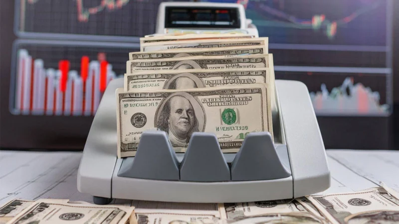 Dolar/TL, dün yüzde 0,1 azalışla 33,1082'den kapanırken, bugün piyasanın açılışının