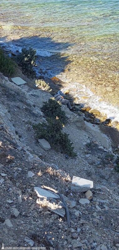 İzmir’in Çeşme ilçesinde, balık tutmak için Sakızlı Koyu’na giden ve
