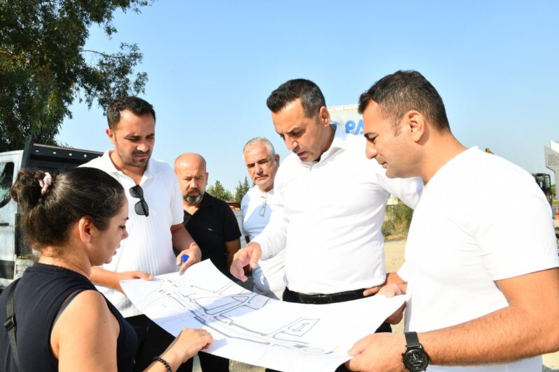 Çiğli Belediyesi, ilçe genelinde yaya ve araç trafiğini rahatlatacak üst